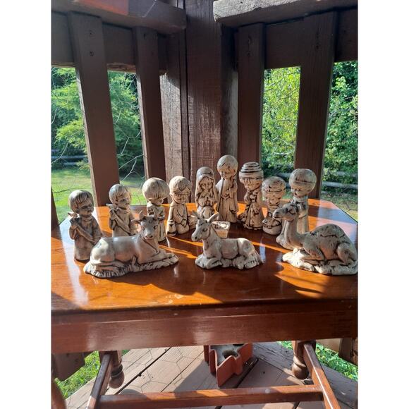 Vintage Ceramic White 13 Piece Nativity Set 1980 Duncan Enterprises Christmas - Picture 2 of 10